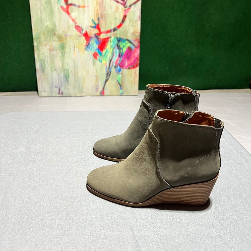 Lucky Brand Zanya Olive Leather Wedge Ankle Booties Grey Taupe Size 9.5 M